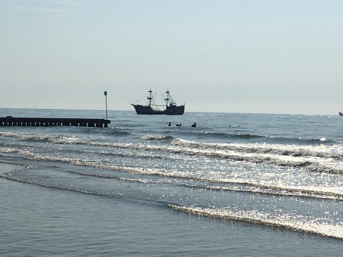 Centralissime Mansarde Piazza Brescia Lido di Jesolo Buitenkant foto